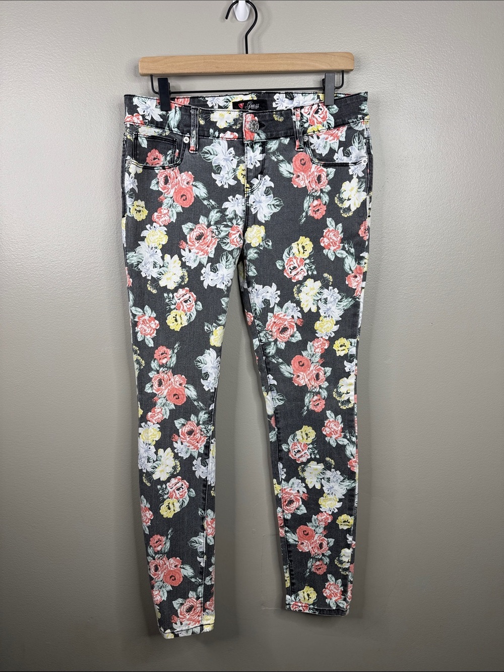 Guess Pauletta Floral Print Skinny Jeans Smoky Gray Women's Size 30 Stretch